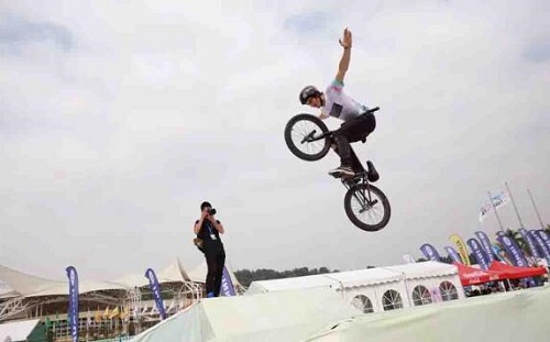 單位或者個人租賃板場道具有哪些注意事項？